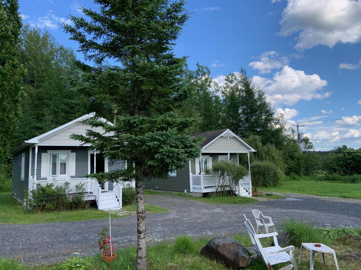 Motel & Chalets --Shefford-Waterloo- Habitation Forest Экстерьер фото